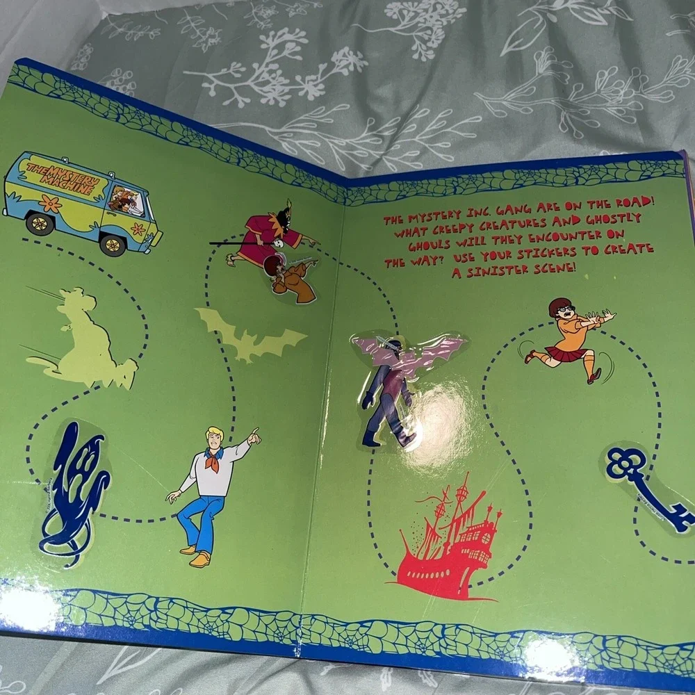 Scooby Doo Activity Book And Floor Puzzle . Board Book ,2006 , Warner Brothers‎